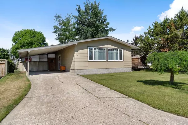 34 Kallbom CRES, Whitecourt, AB T7S 1E2