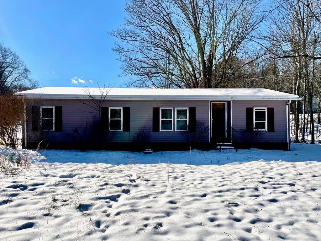 72 Crosswinds Drive, Chester, WV 26034