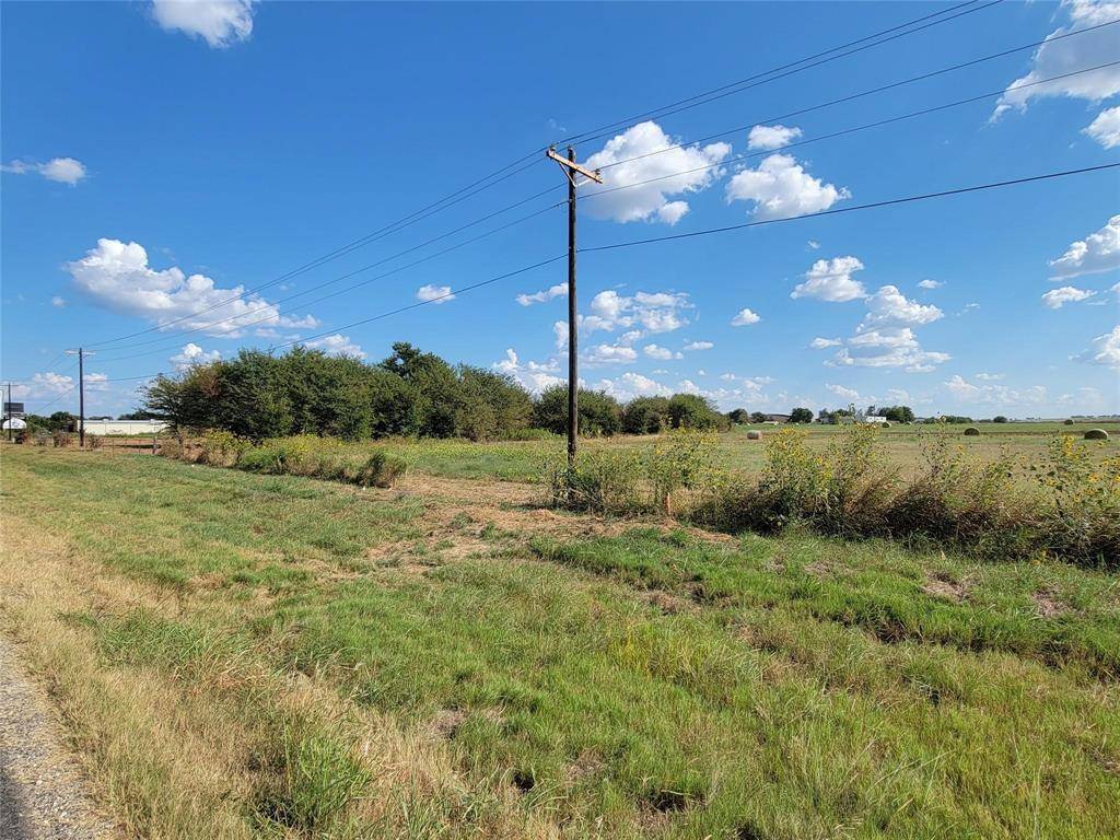 Lindsay, TX 76250,000 US 82