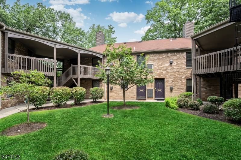 181 Long Hill Rd #3, Little Falls Twp., NJ 07424