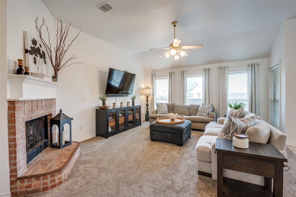 Lewisville, TX 75077,1676 Castle Rock Drive
