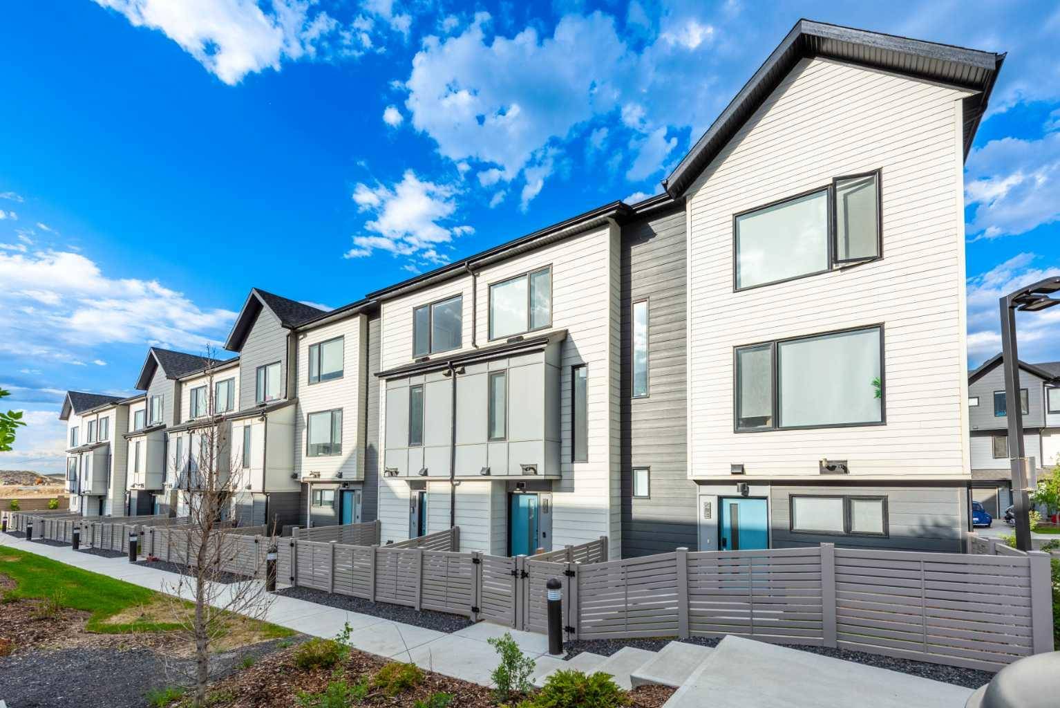 Calgary, AB T3P1S2,213 Evanscrest SQ NW