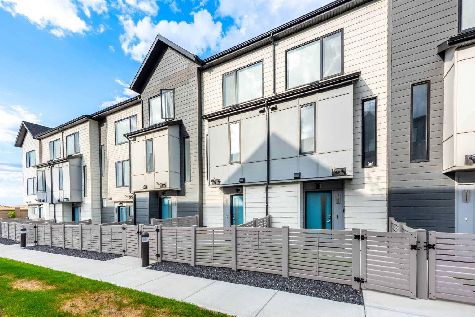 Calgary, AB T3P1S2,213 Evanscrest SQ NW