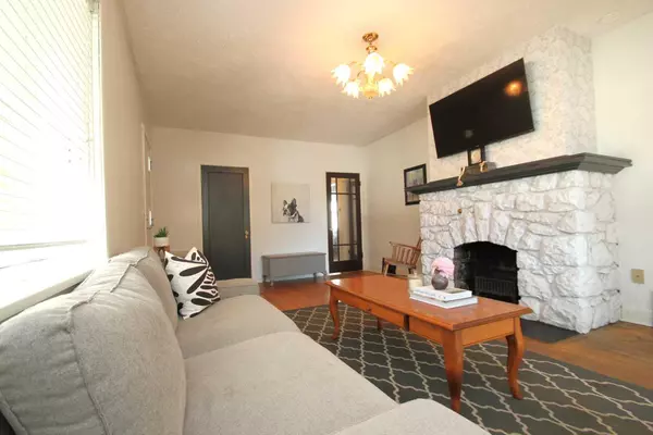 Red Deer, AB T4N 2H6,4504 55 ST
