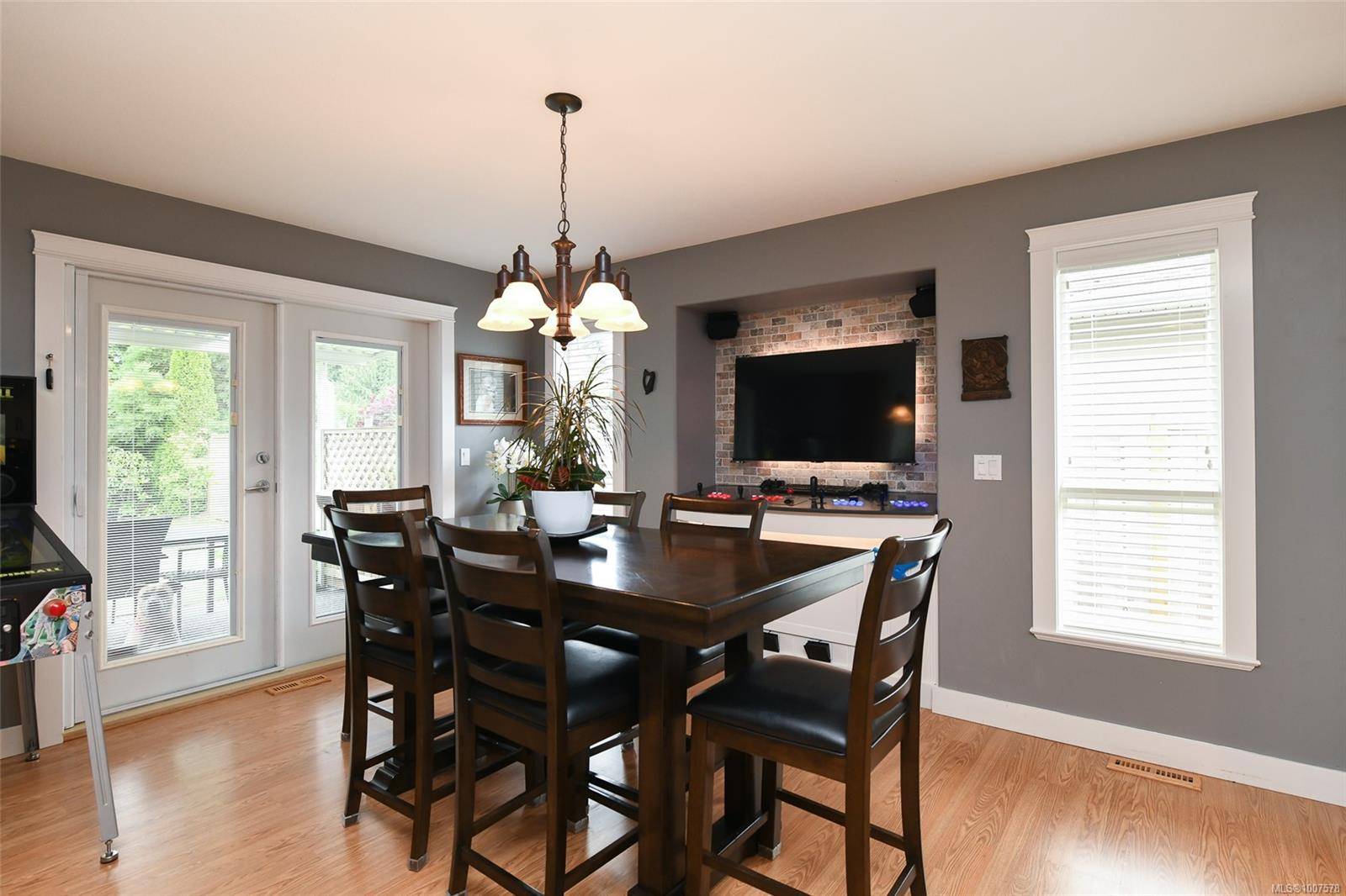 Courtenay, BC V9N 1Y2,2547 Hebrides Cres