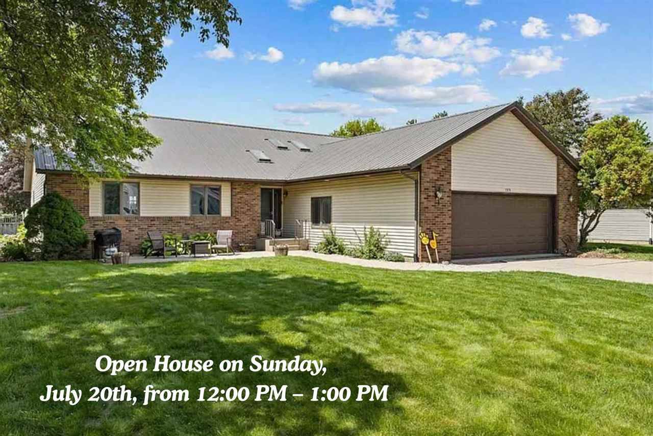 109 Elizabeth Dr, Tipton, IA 52772