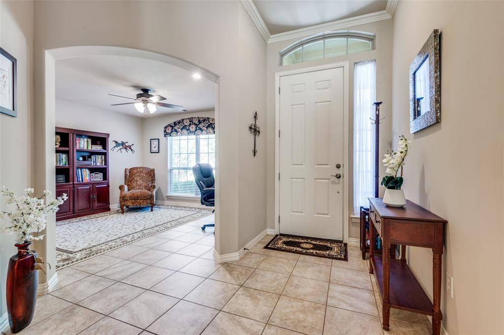 Denton, TX 76207,11101 La Jolla Way