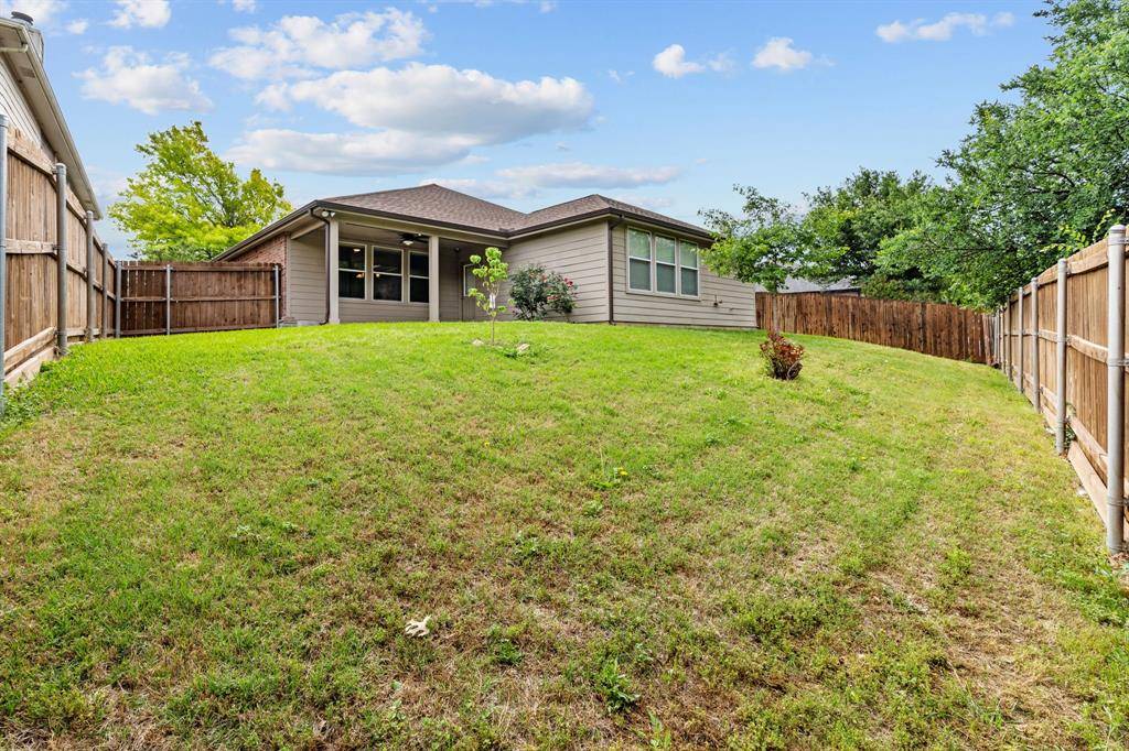 Roanoke, TX 76262,14013 Lost Spurs Road