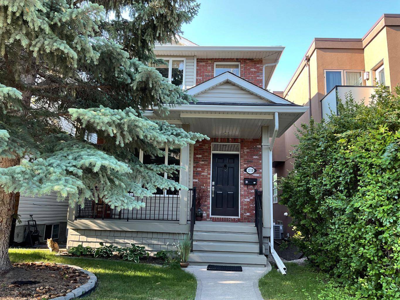 1719 31 AVE SW, Calgary, AB T2T 1S6
