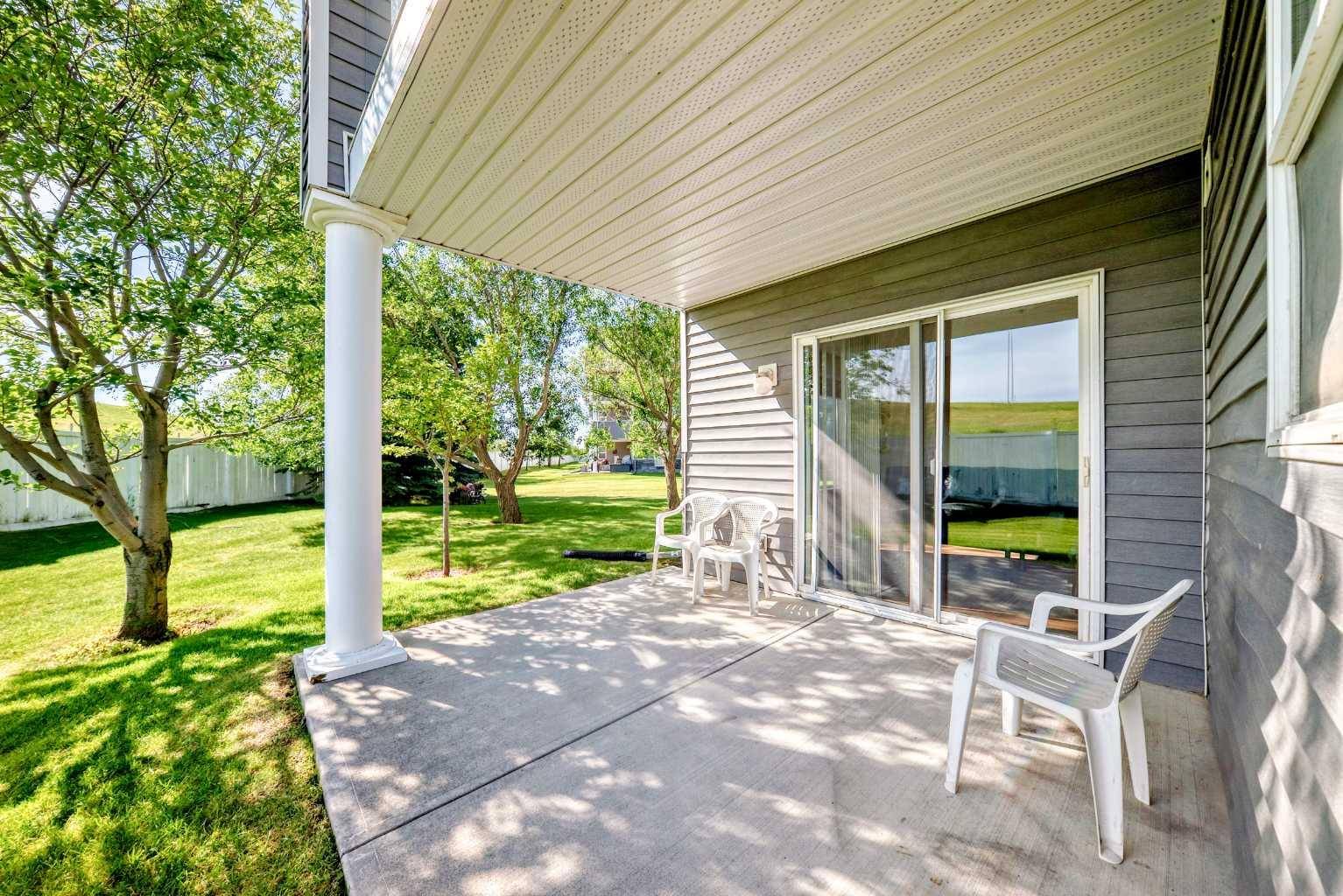 Calgary, AB T3L2J9,1102 Tuscarora MNR Northwest #1102
