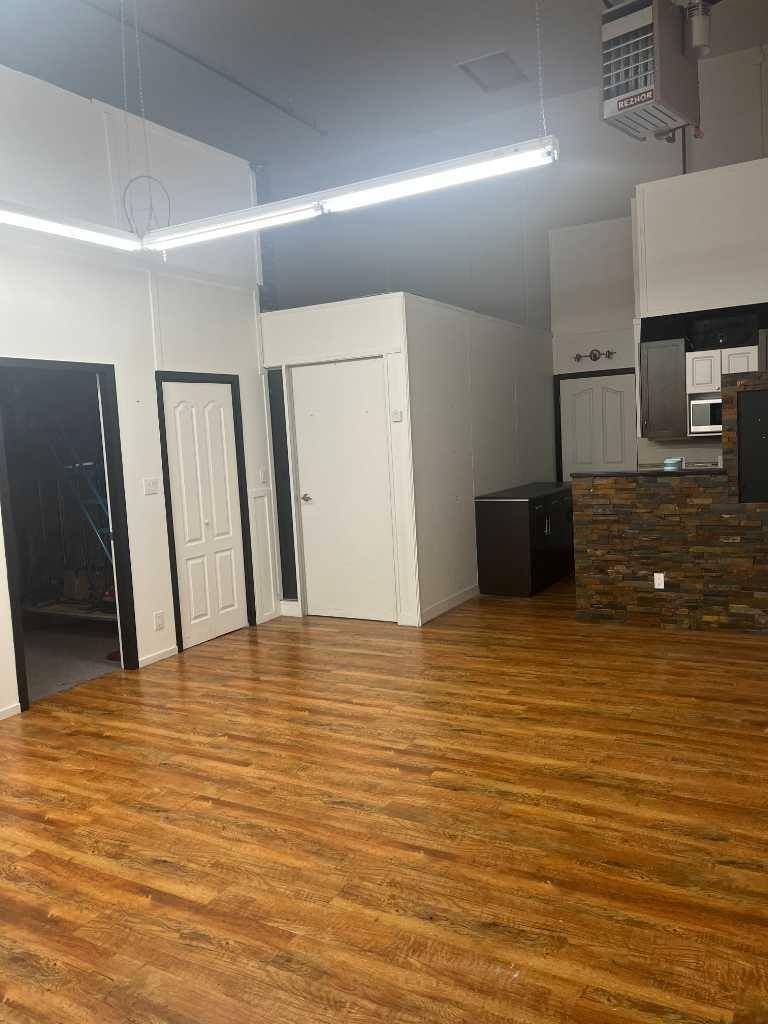 Calgary, AB T2A 7V8,3208 8 AVE Northeast #504
