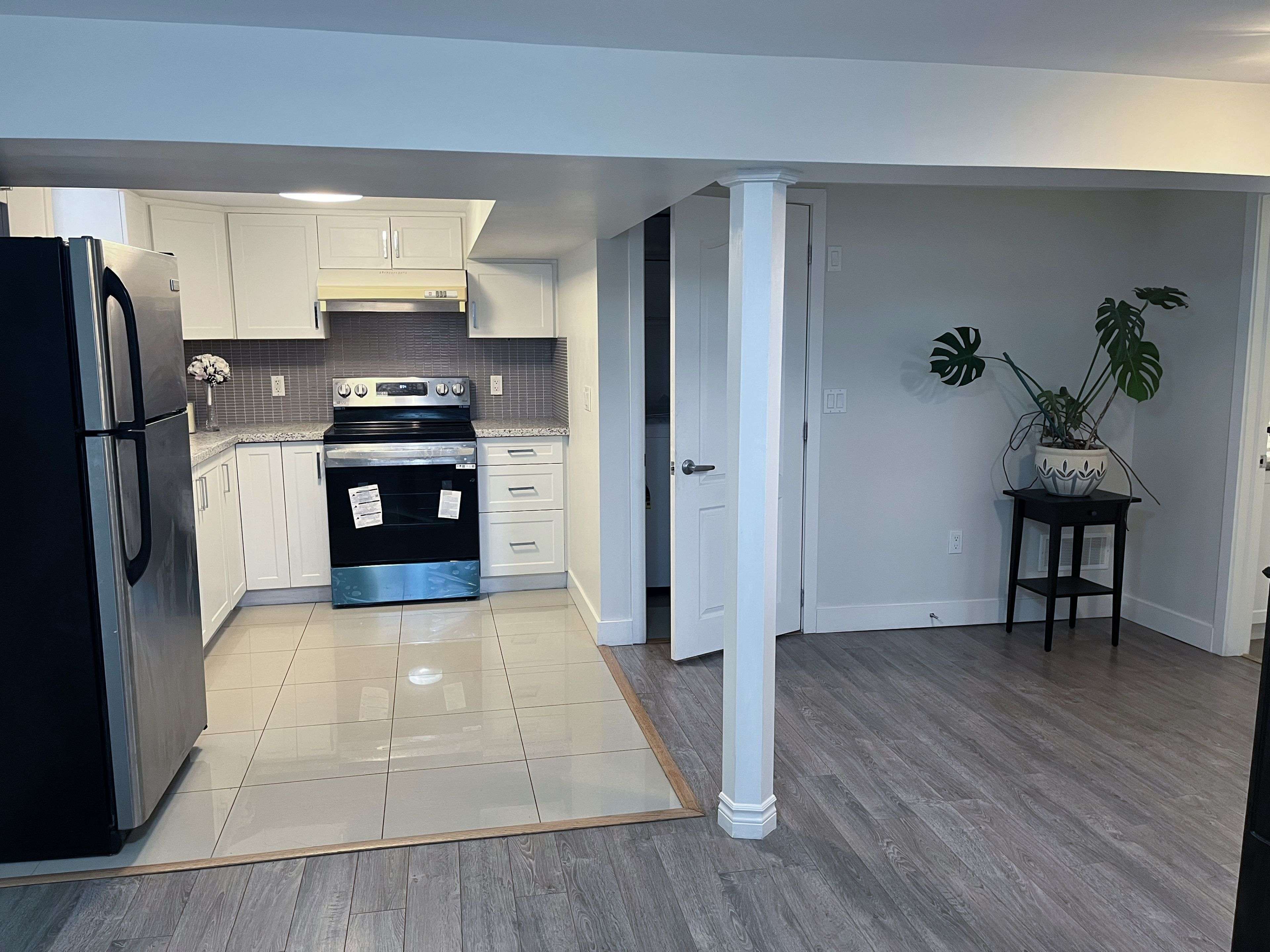 Toronto C14, ON M2N 2V4,165 Avondale AVE #B2