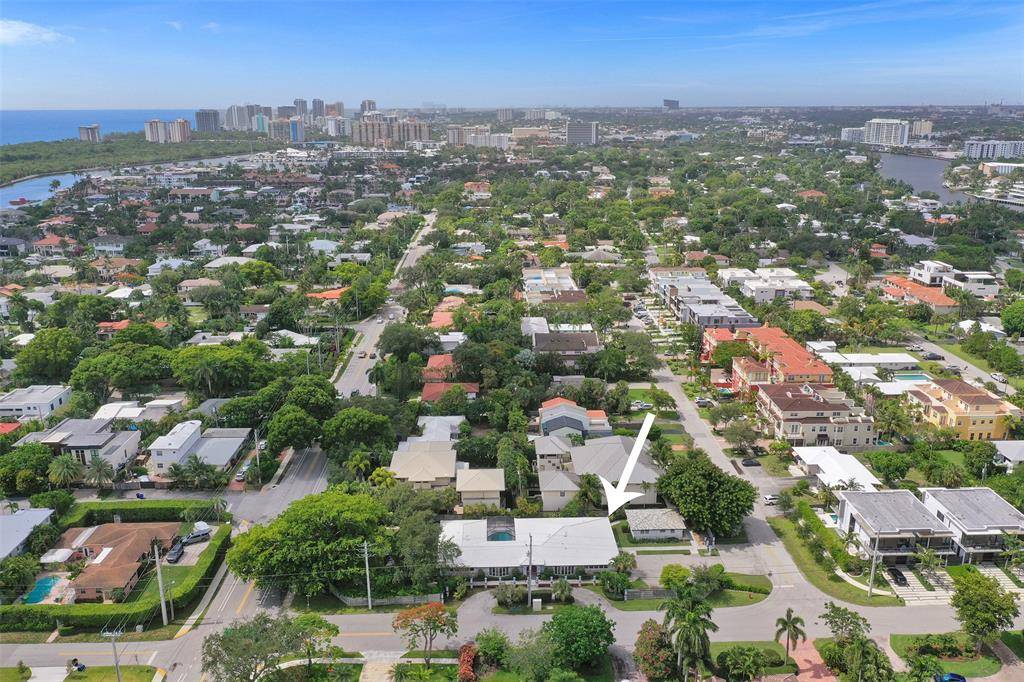 2600 NE 21 Street, Fort Lauderdale, FL 33305