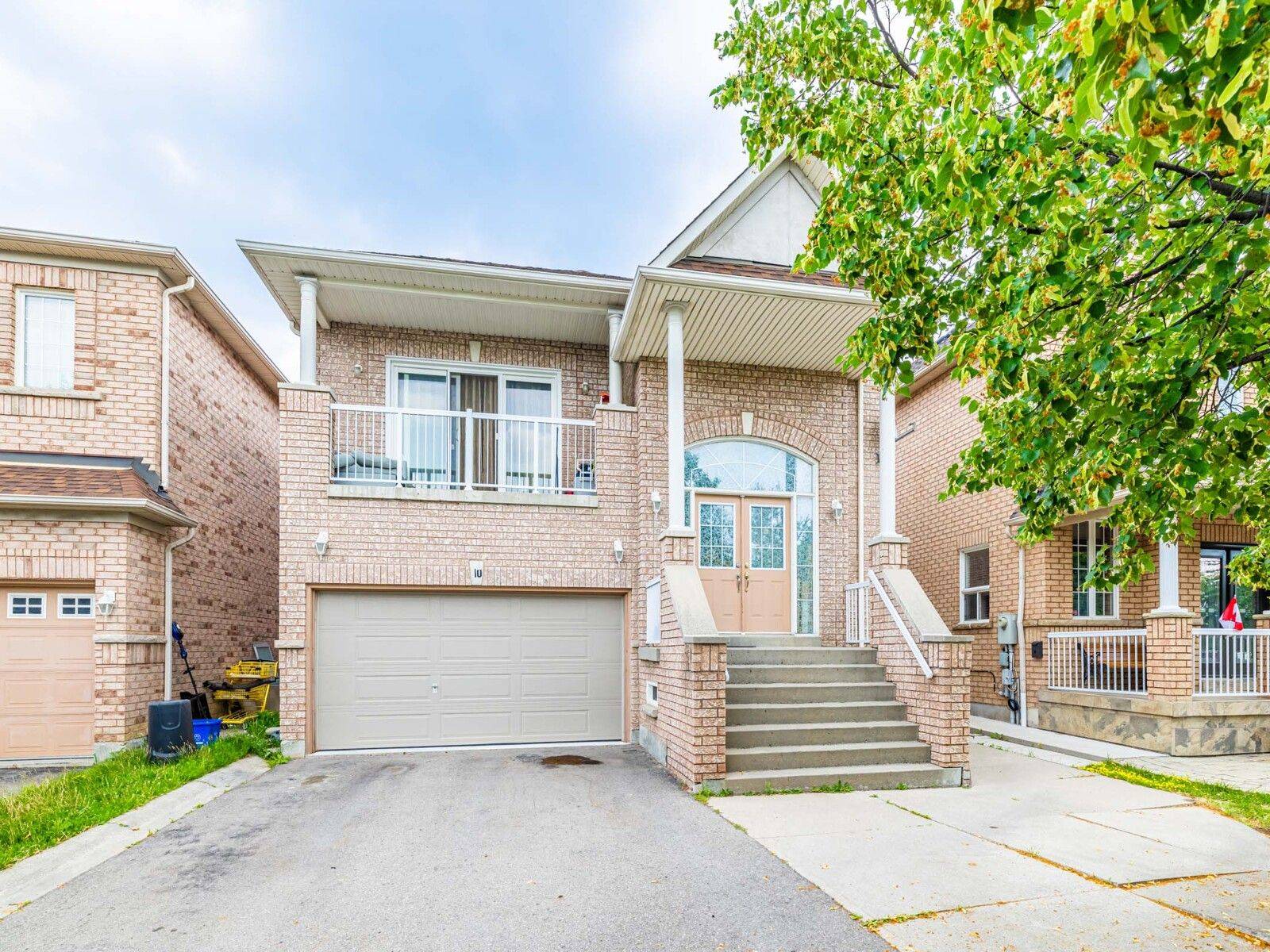 110 Derrywood DR, Vaughan, ON L4K 5S4