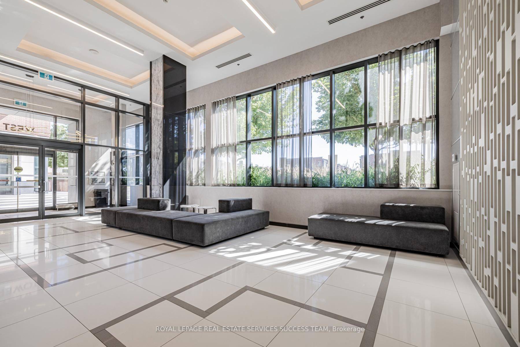 Vaughan, ON L6A 5A7,99 Eagle Rock WAY #820