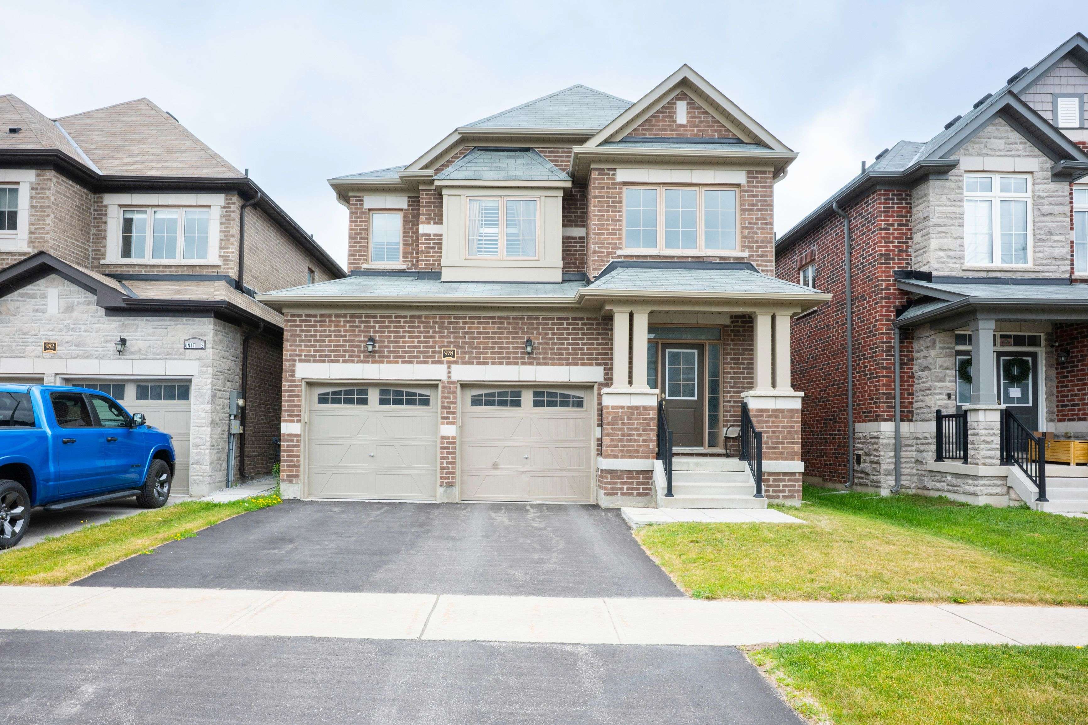 978 Barton WAY, Innisfil, ON L9S 0N5