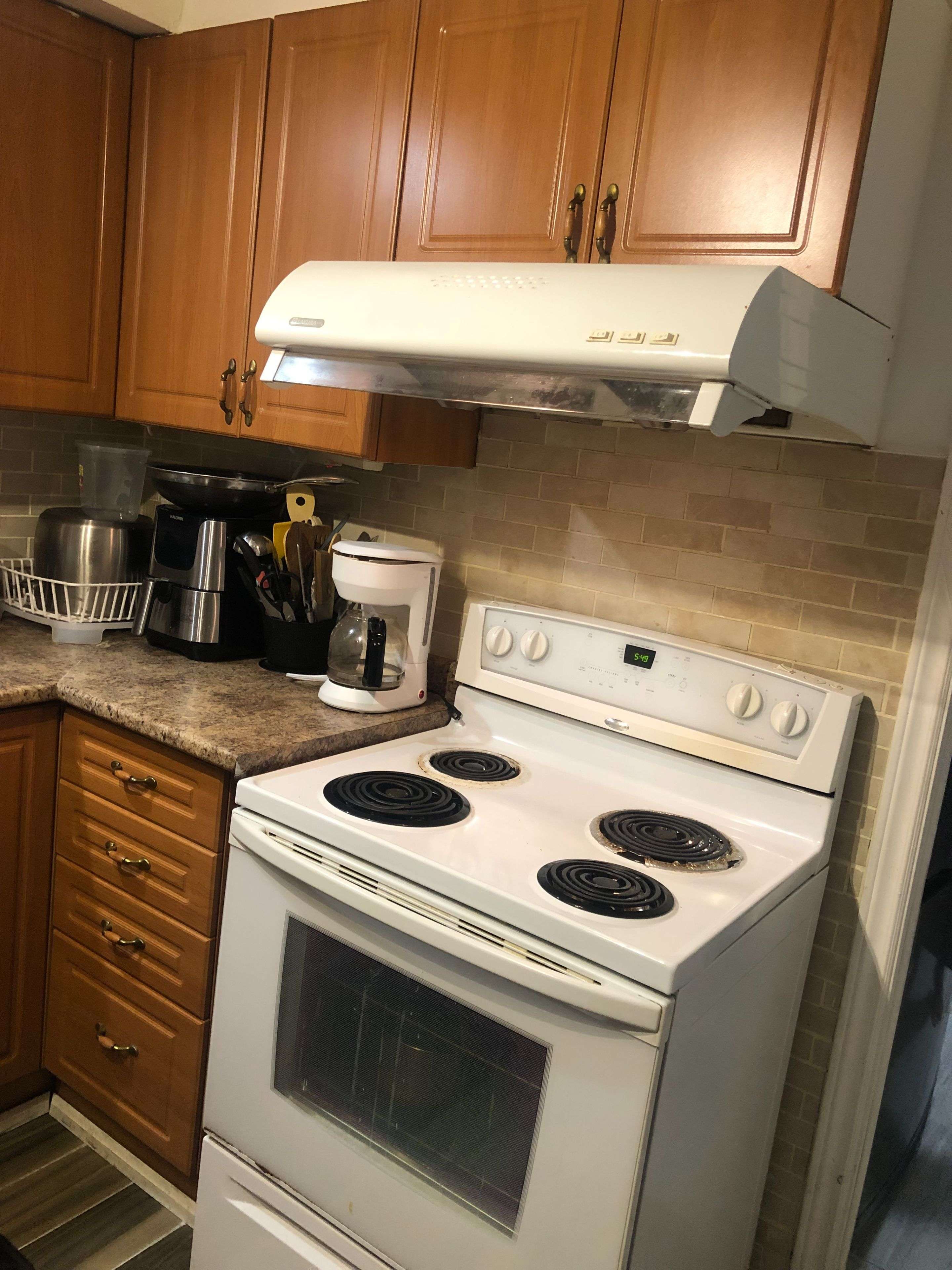 Brampton, ON L6P 2M3,17 Beresford CRES ##Basement