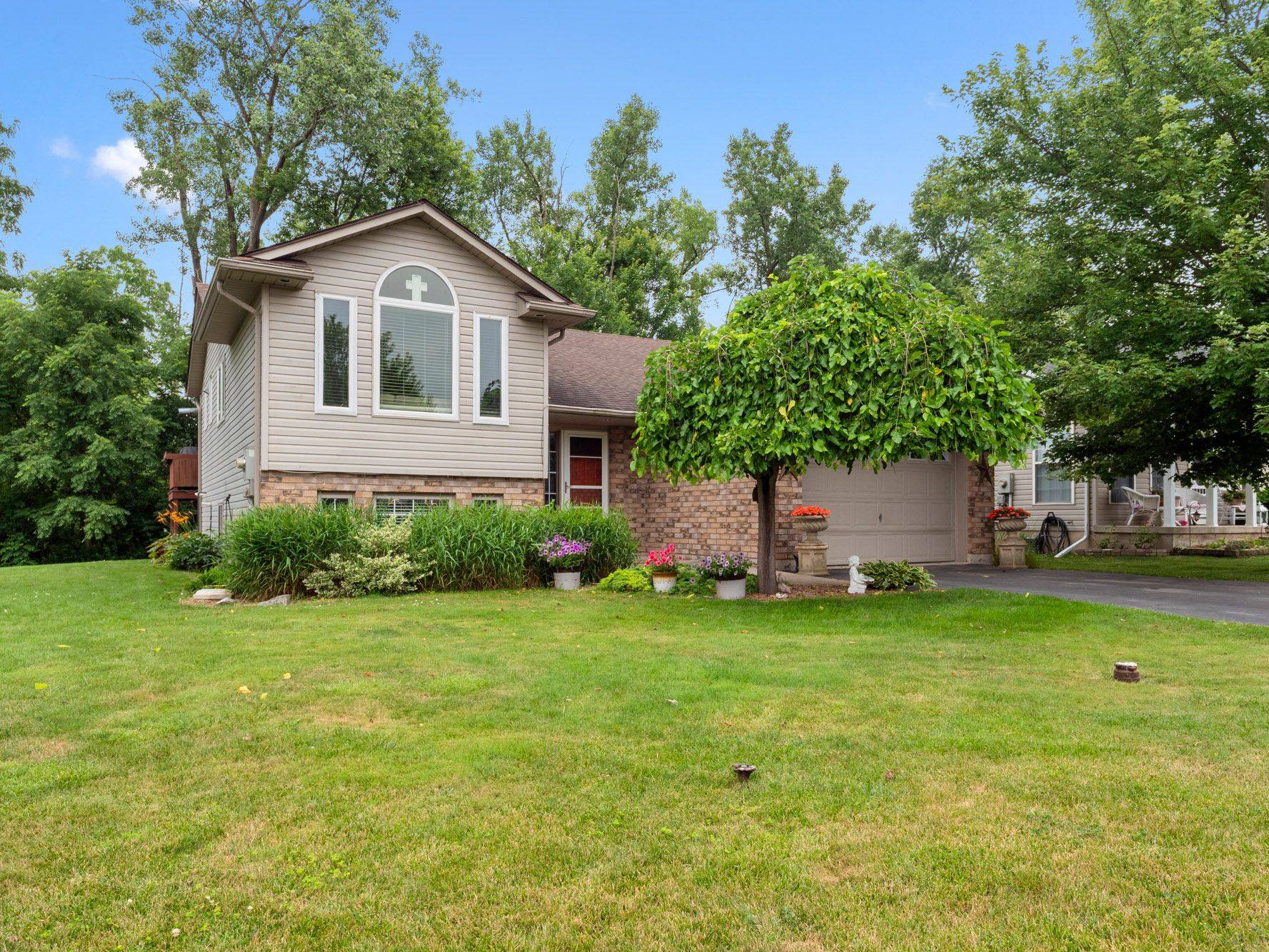 7 Rochelle CRES, Fort Erie, ON L0S 1N0