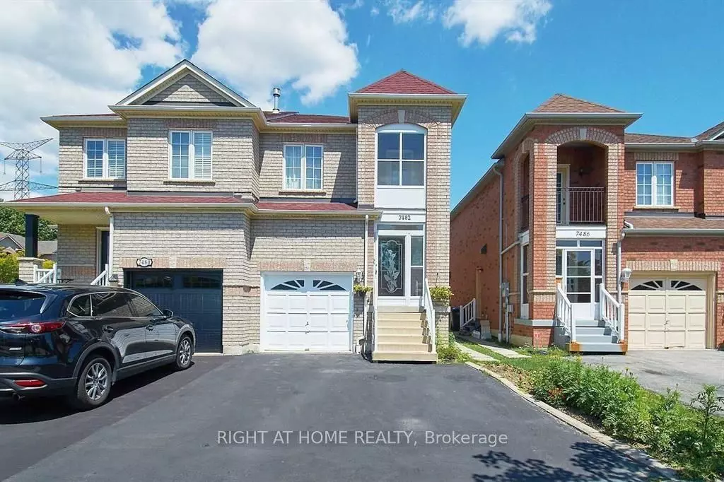 Mississauga, ON L5W 1L2,7482 Magistrate TER #upper