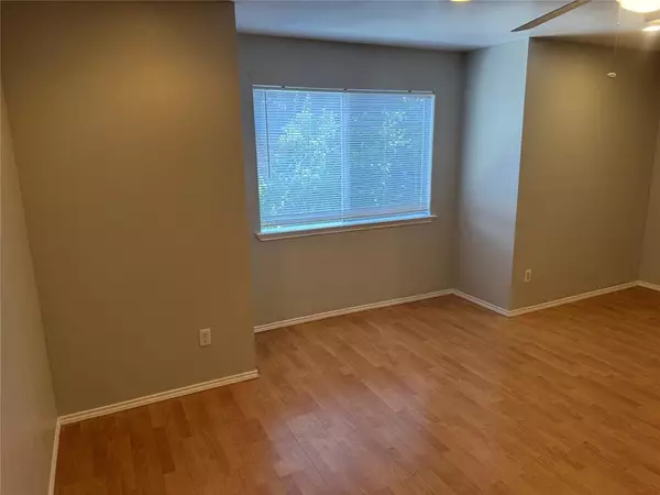 Arlington, TX 76010,307 E Mitchell Street