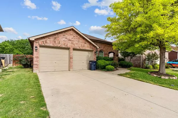 Roanoke, TX 76262,14013 Lost Spurs Road