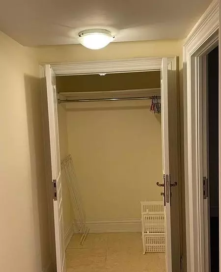 Toronto C07, ON M2R 2M7,354 Patricia AVE