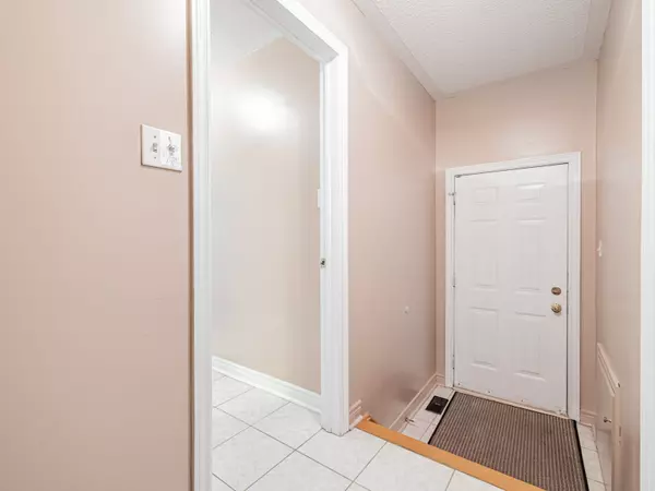 Vaughan, ON L4K 5S4,110 Derrywood DR