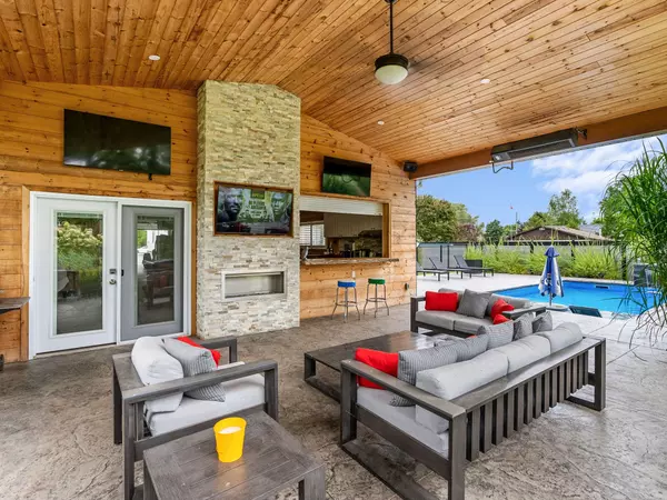 Brant, ON N0E 1R0,233 Oakland RD