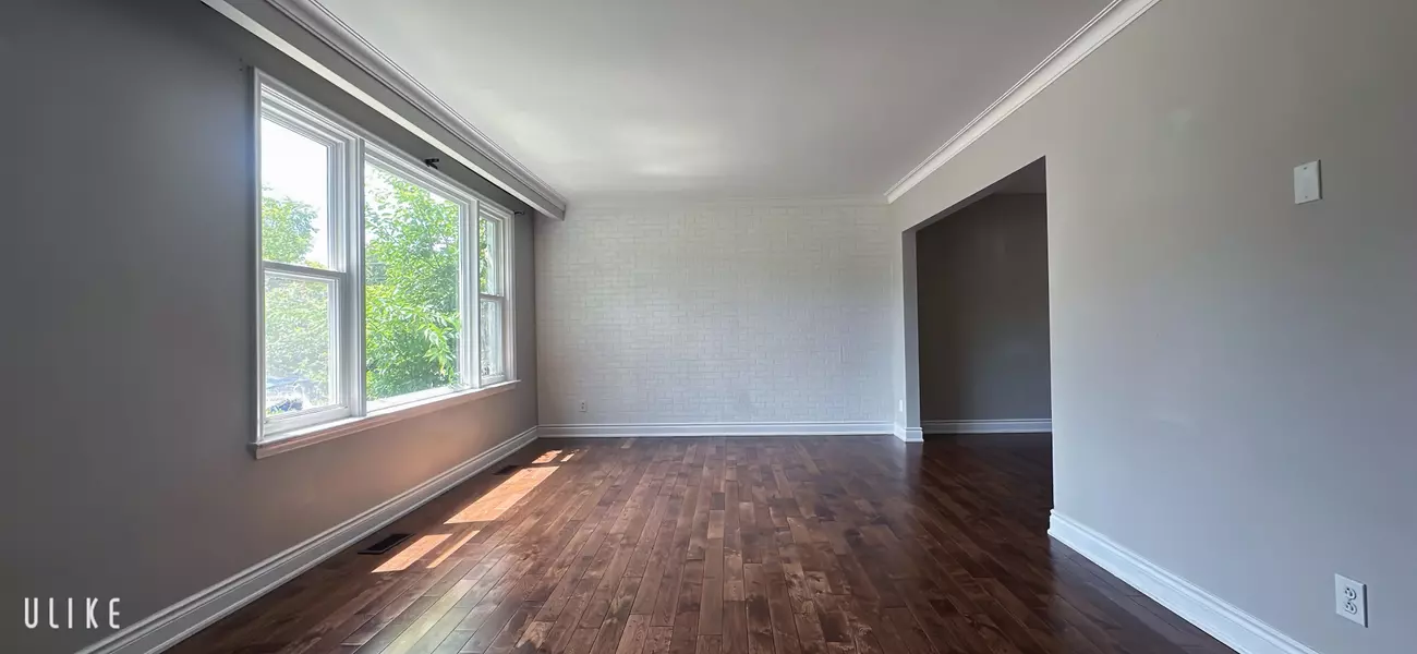 34 Clark AVE, Markham, ON L3T 1S5