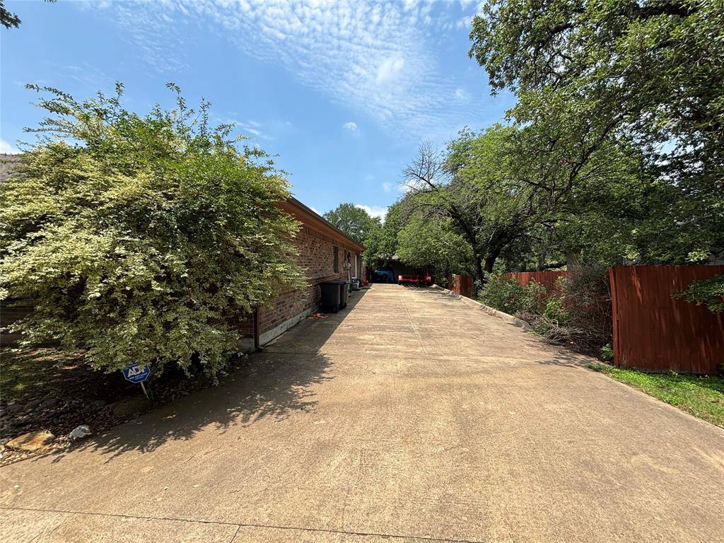 Lake Worth, TX 76135,3307 Shawnee Trail