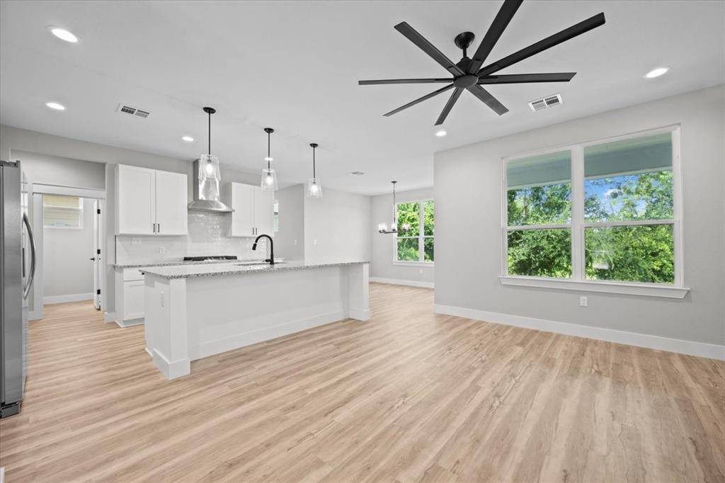 Woodway, TX 76712,304 Heather Run