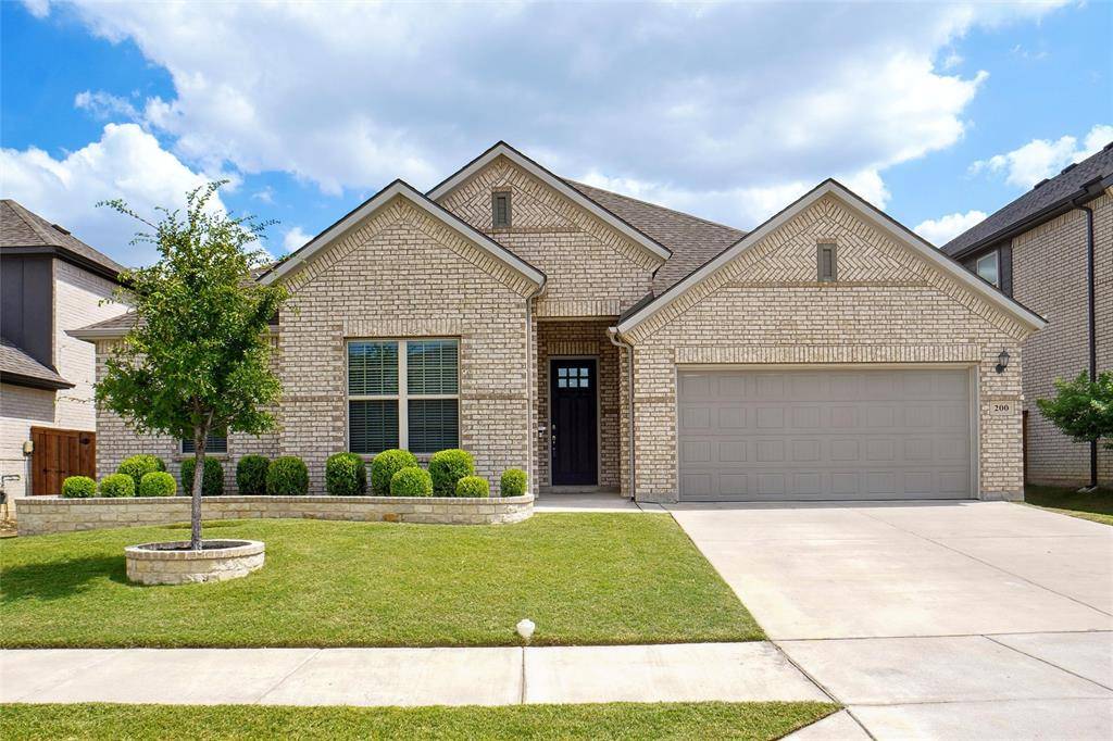 200 Arveson Avenue, Fort Worth, TX 76131