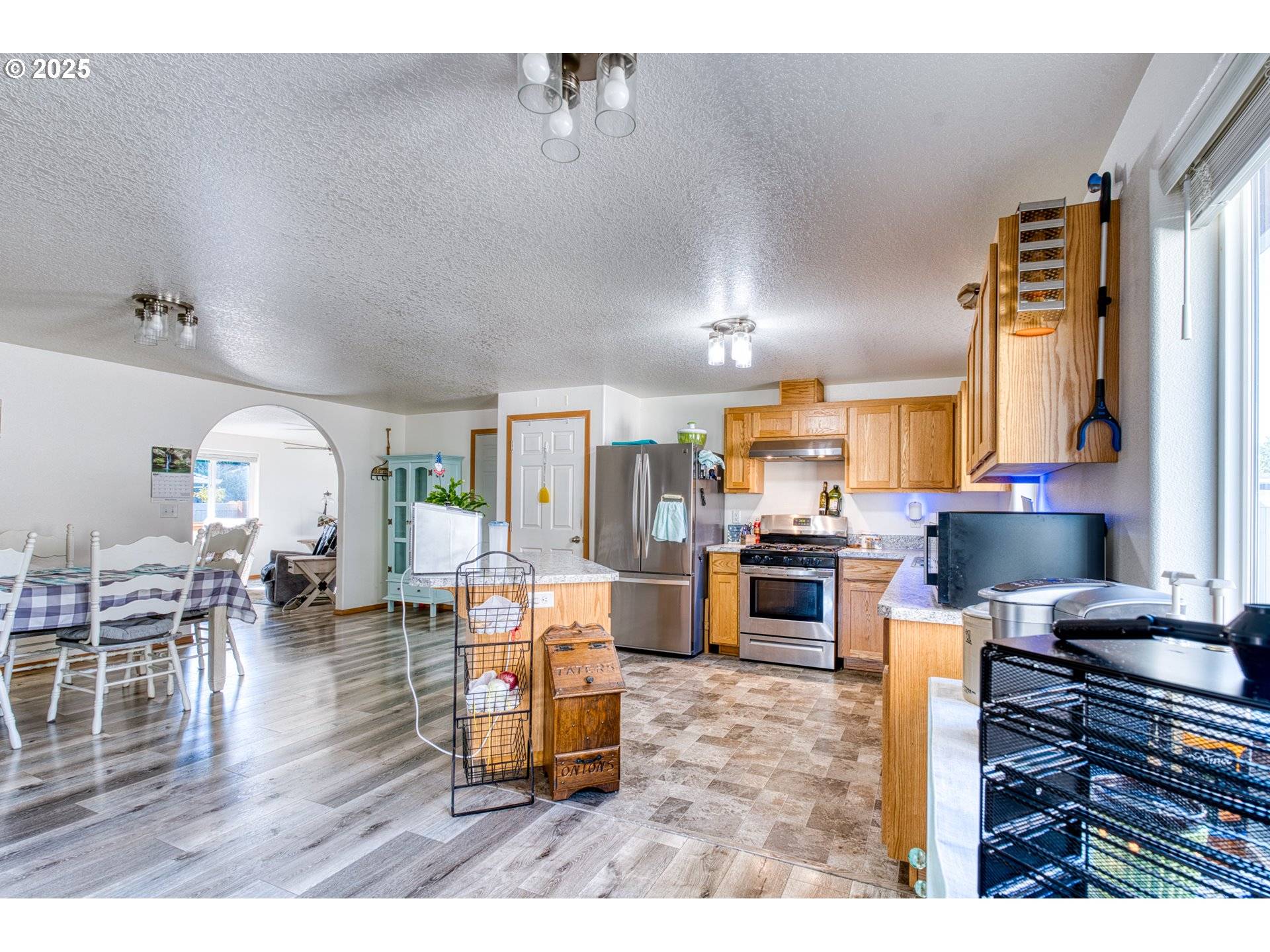 Mc Minnville, OR 97128,113 NE WHISPERING RIVER CT