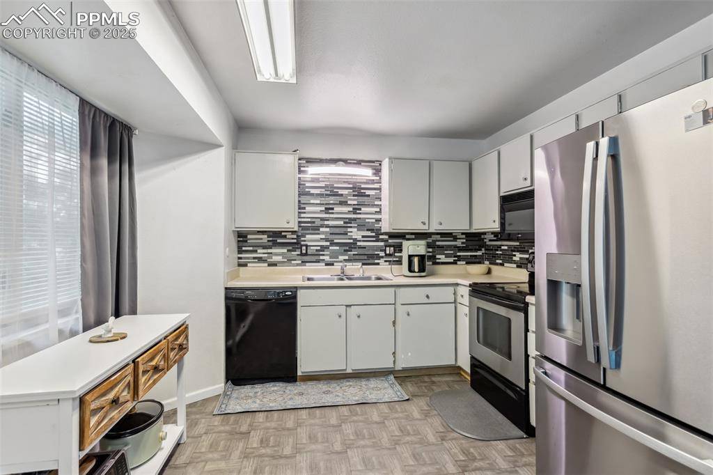 Colorado Springs, CO 80910,2123 Kodiak DR