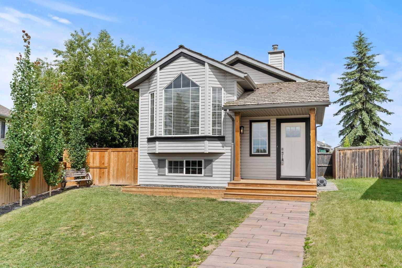 104 Mt Aberdeen Close Southeast, Calgary, AB T2Z3N1