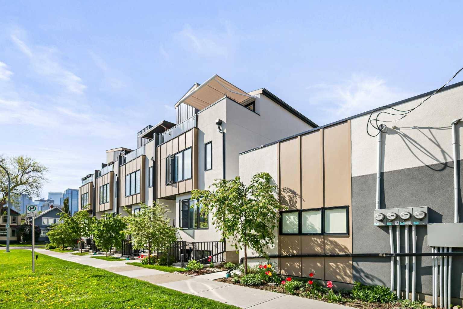 Calgary, AB T2N 1R8,207 6 ST NW