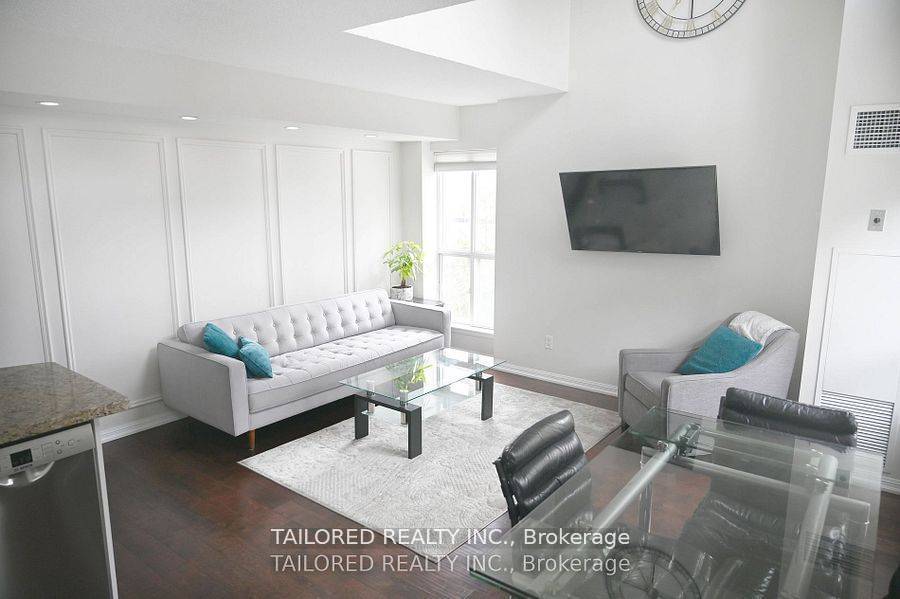 Toronto C10, ON M4S 3G5,119 Merton ST #211