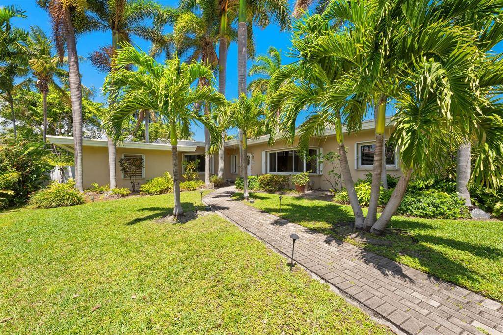 1243 Pierce St, Hollywood, FL 33019