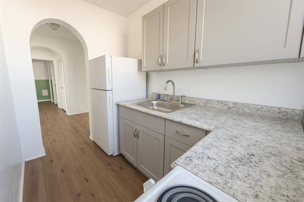 Hollywood, FL 33020,1739 Moffett St #5