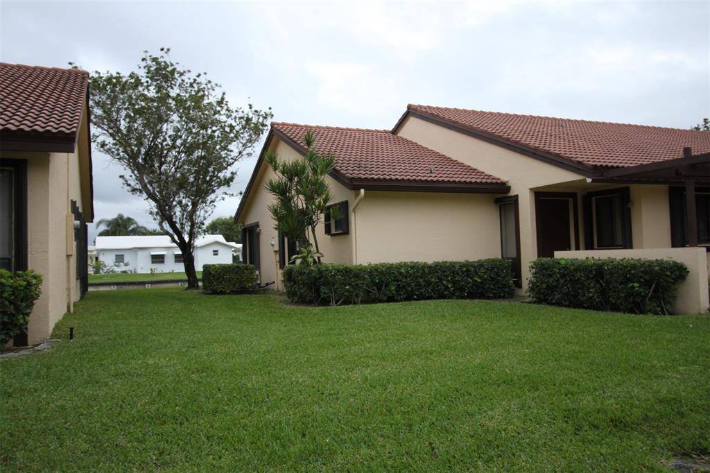 Tamarac, FL 33321,7142 Brookwood Blvd #7142