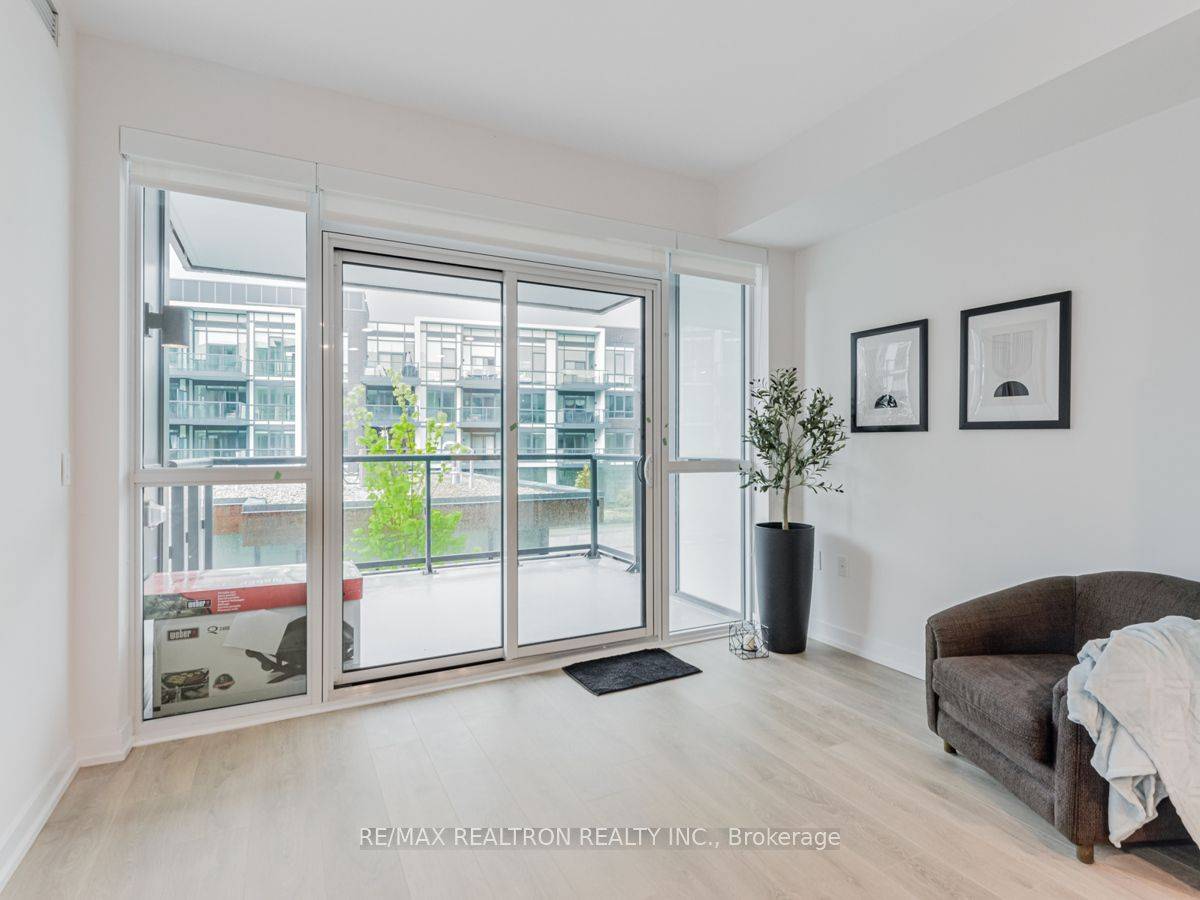 Innisfil, ON L9S 0N9,415 Sea Ray AVE #229