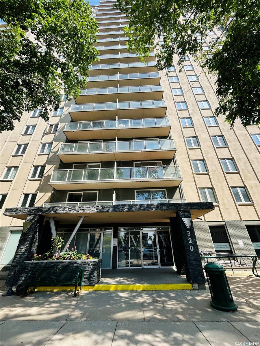 320 5th AVENUE N #305, Saskatoon, SK S7K 2P5
