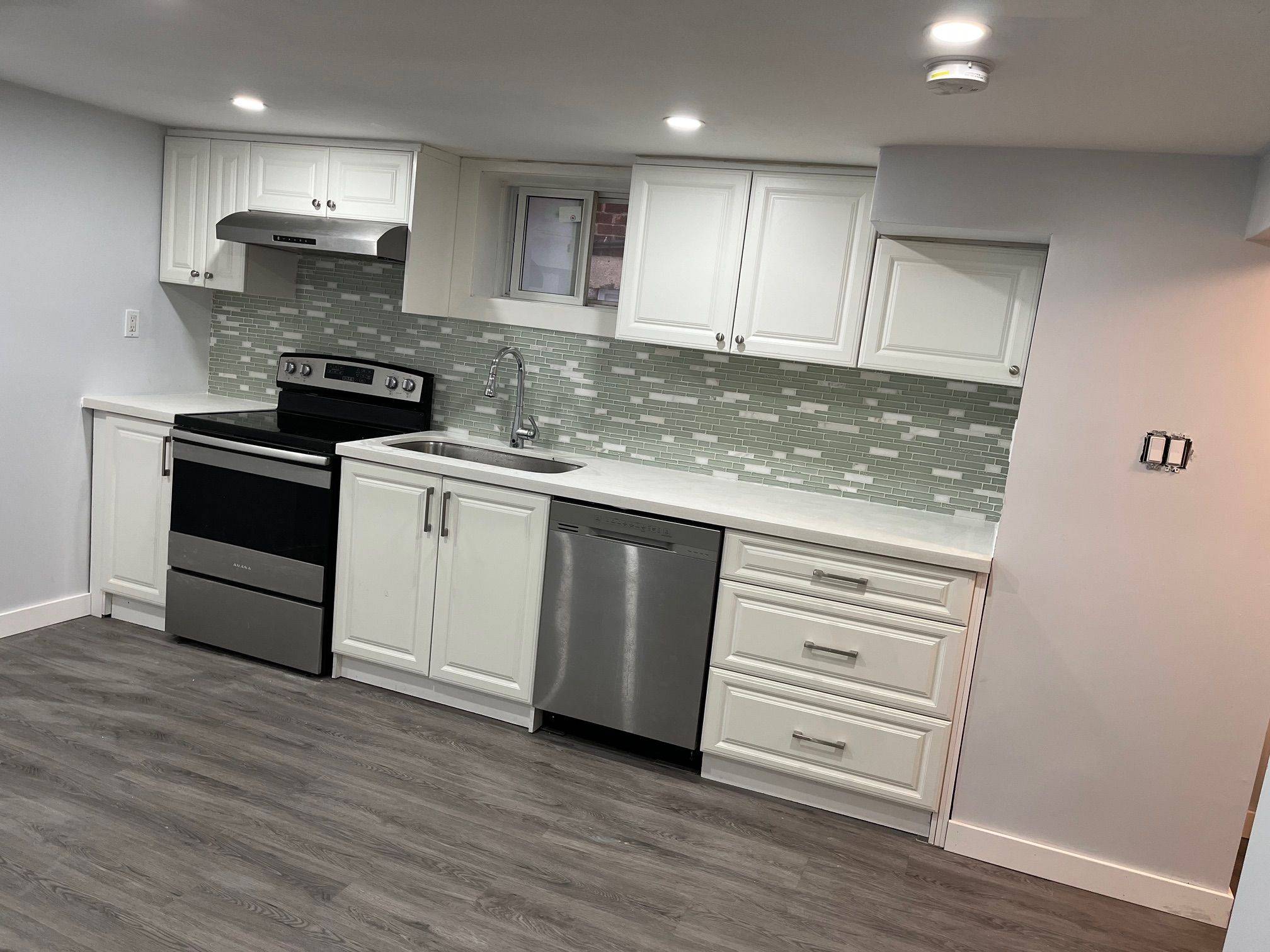 148 Dynevor RD #B2, Toronto W03, ON M6E 3X4