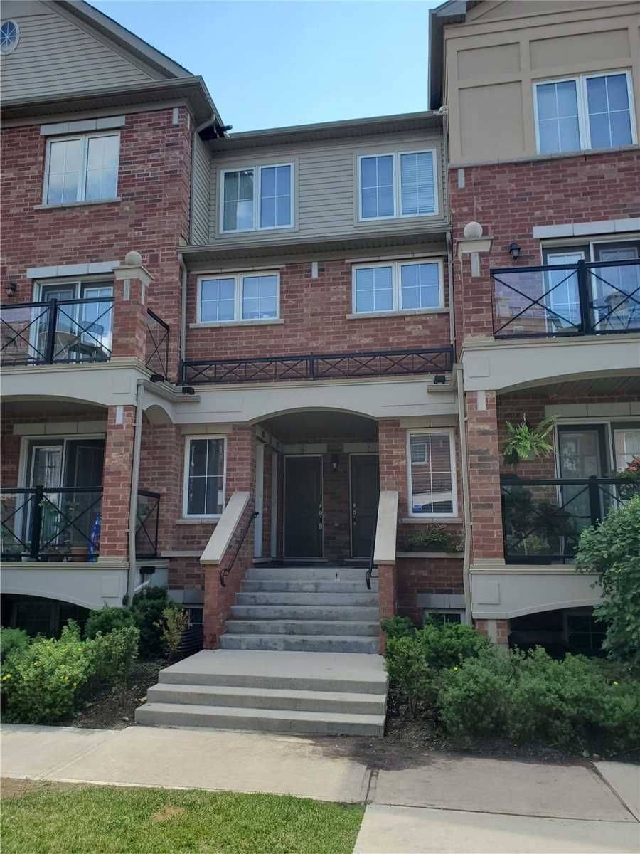 47 Hays BLVD #4, Oakville, ON L6H 0J1