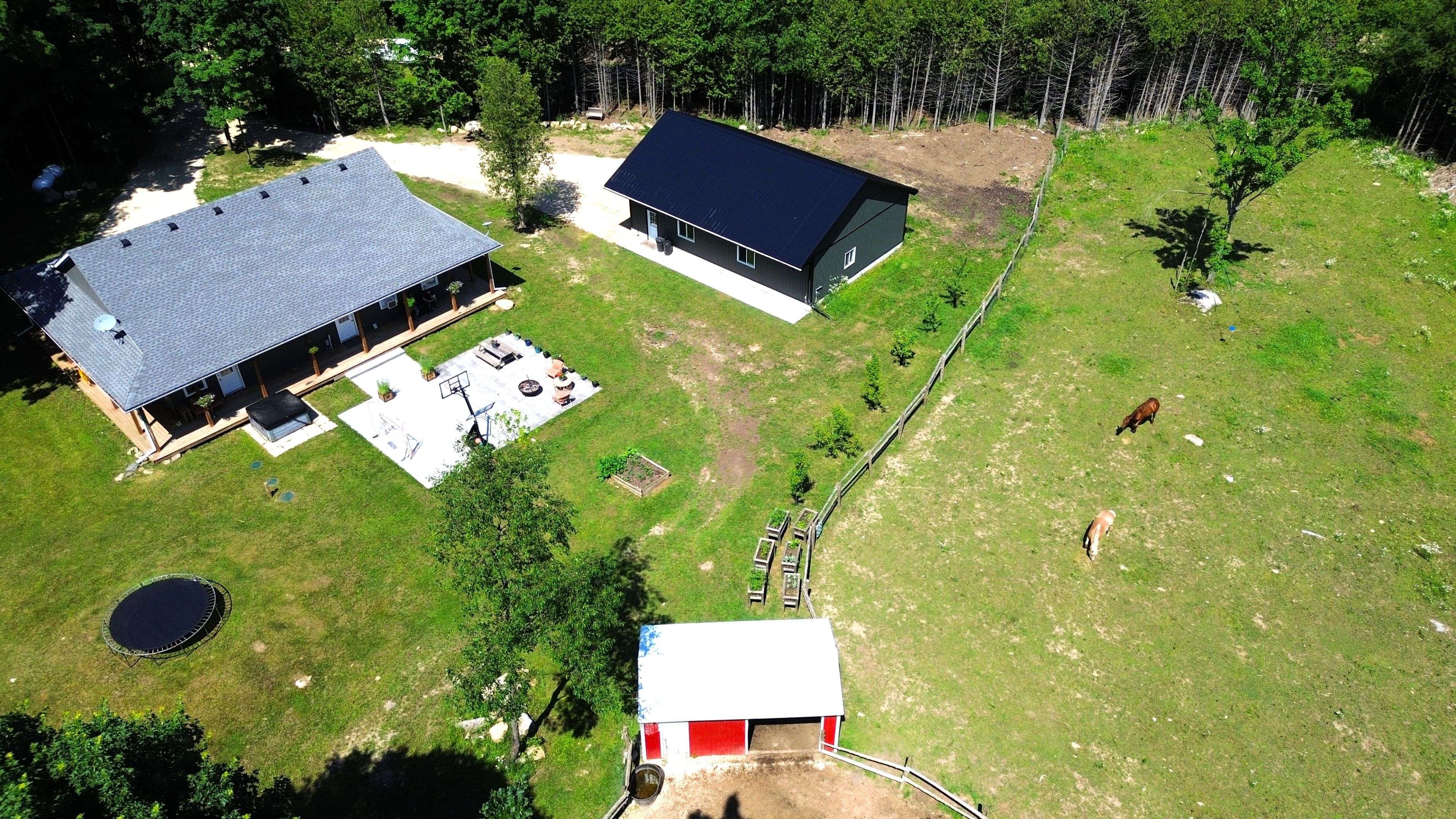 Chatsworth, ON N0H 1C0,114 Crawford RD