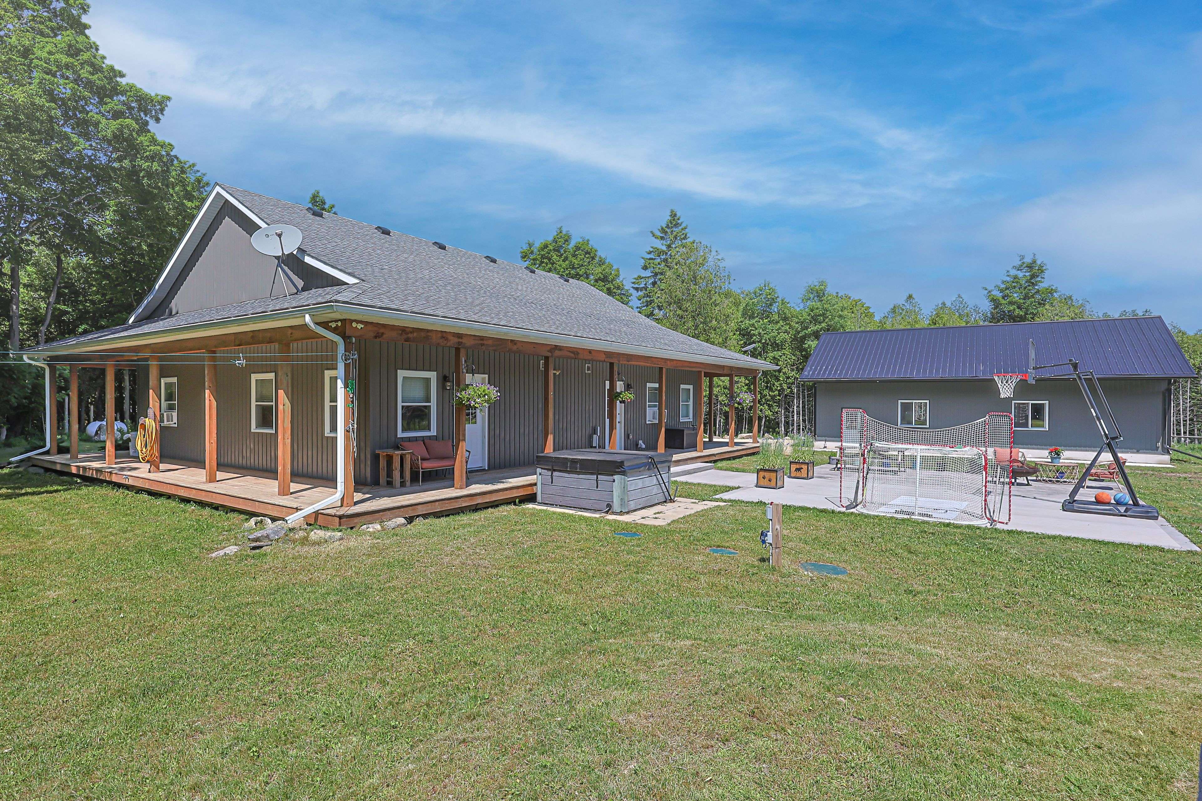 Chatsworth, ON N0H 1C0,114 Crawford RD