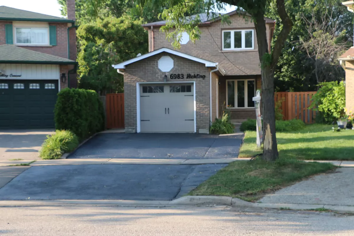 Mississauga, ON L5N 5A7,6983 Hickling CRES