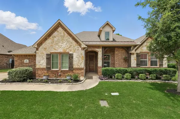 Arlington, TX 76001,6902 Golf Green Drive