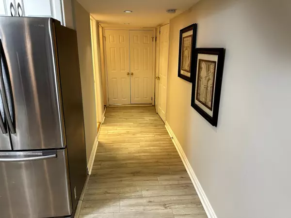 Newmarket, ON L3X 1P1,974 Creebridge CRES