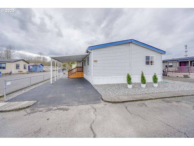 Battle Ground, WA 98604,300 SW 7TH AVE #812